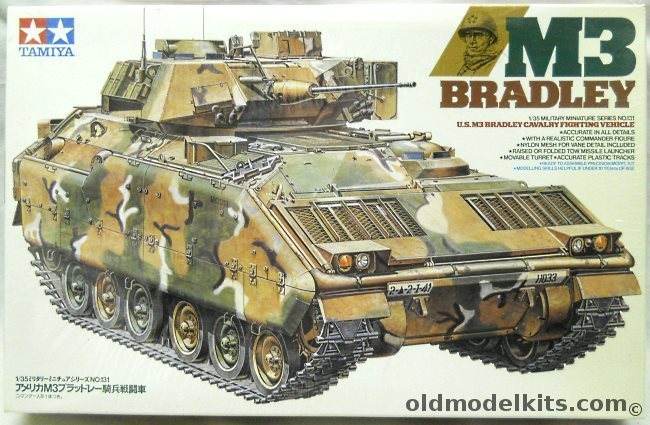 Tamiya 1/35 M2 Bradley Infantry Fighting Vehicle, 35131 plastic model kit